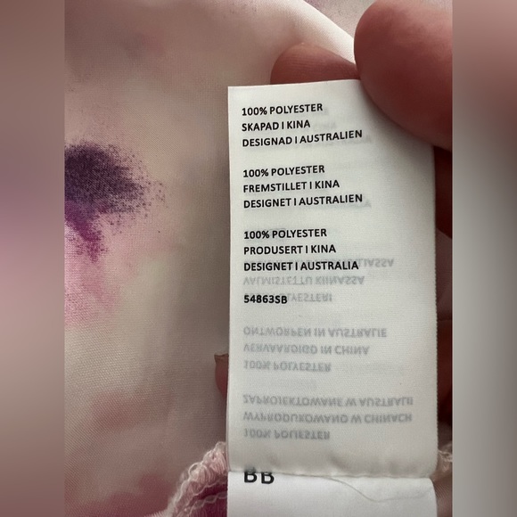 Bardot Water Color Knee Length Satin Skirt Sz S - Picture 8 of 9